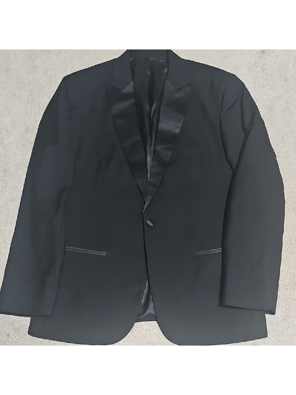 Black Tuxedo